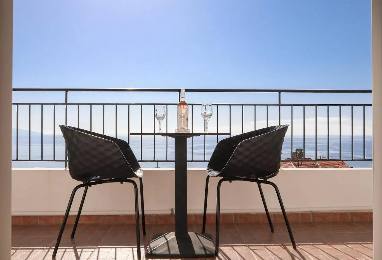 Spyridoula Aparthotel Lourdata  3*, Lourdata (Kefalonia)