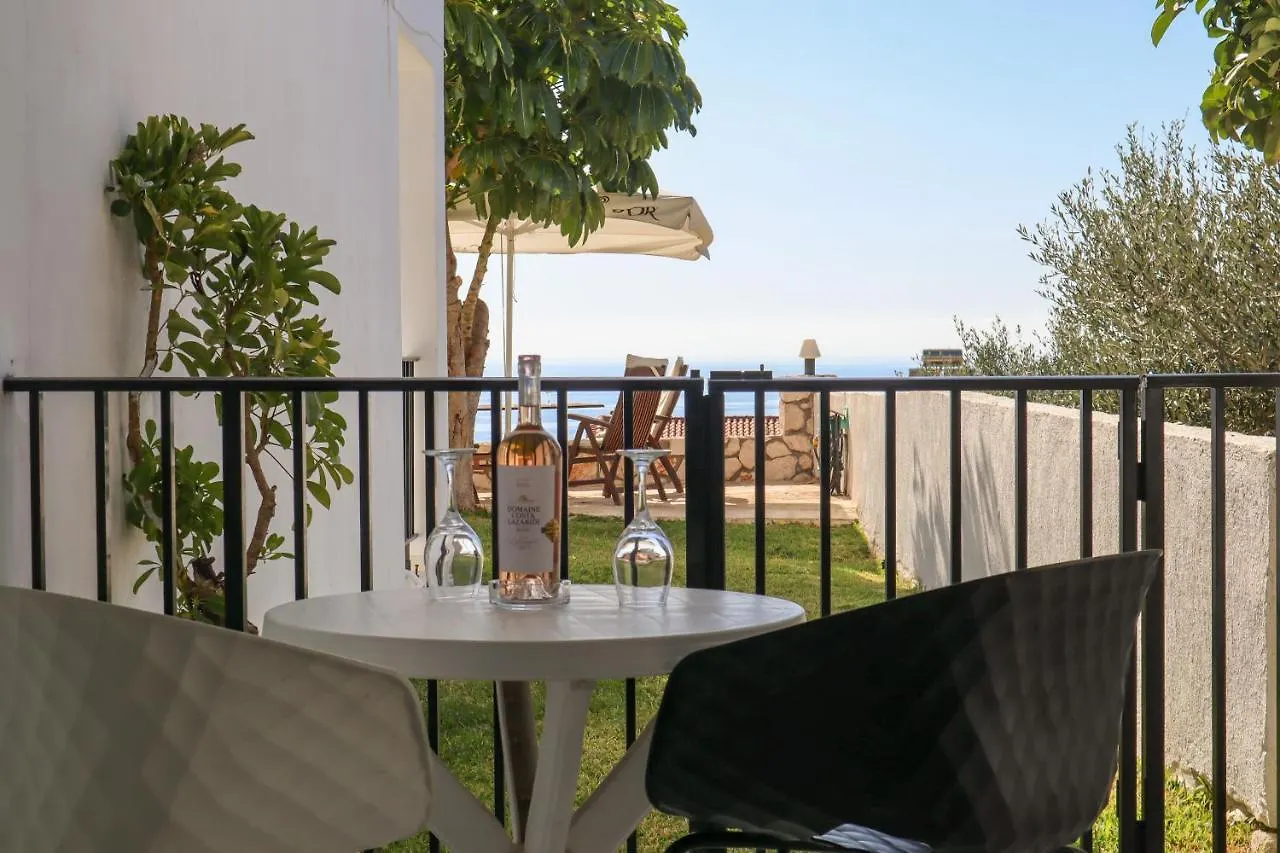 Spyridoula Aparthotel Lourdata